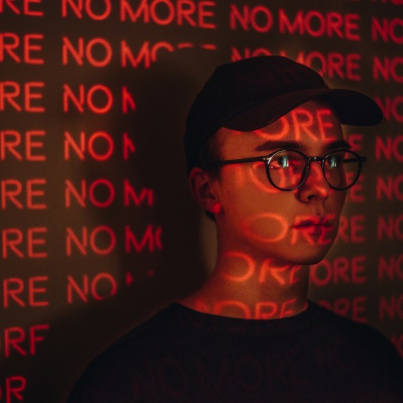 Raksta attēls - TOM SIMO klausītājiem piedāvāja savu otro singlu „No More”