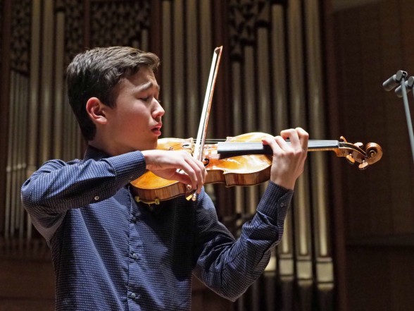 Raksta attēls - “Mihaila Kaziņika dienu” koncertprogrammu Rīgā atklās virtuozais vijolnieks Daniēls Lozakovičs 