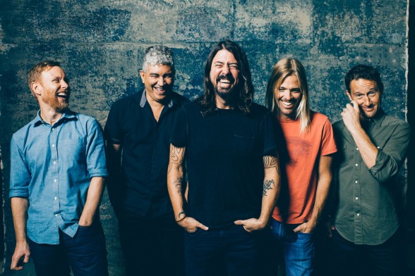 Raksta attēls - Sākas biļešu tirdzniecība uz “Foo Fighters” šovu Daugavas krastā