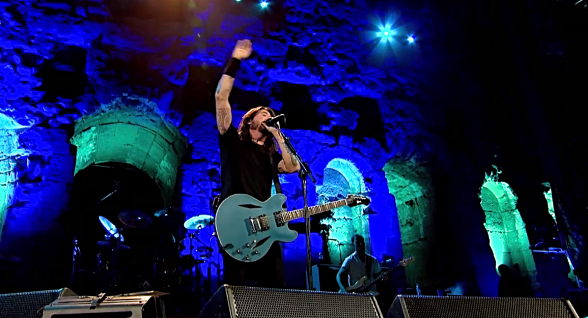Raksta attēls - VIDEO: Leģendāri! Iemūžināta "Foo Fighters" uzstāšanās vēsturiskajā Akropoles centrā