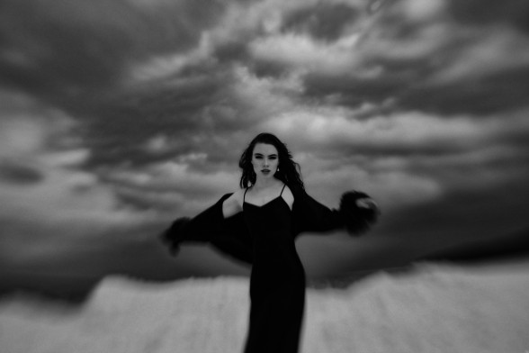 Raksta attēls - Katrīna Gupalo ar dziesmu “Agonija” cīnās pret depresiju un nāvīgu iznākumu