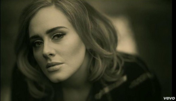 Raksta attēls - Adeles singls Hello lauž rekordus