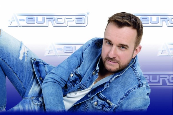 Raksta attēls - Artūrs Duboks ar populārākajām grupas “A-Europa” dziesmām un jaunām kompozīcijām  koncertos “Tuvumā, tālumā…”
