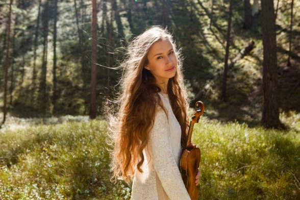 Raksta attēls - Vijolniece Kristīne Balanas iekļuvusi lielākā starptautiskā klasiskās mūzikas konkursa finālā
