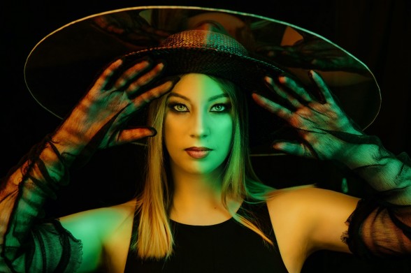 Raksta attēls - Dziedātāja ESTERE izdod savu otro singlu “Sviesta Muša”